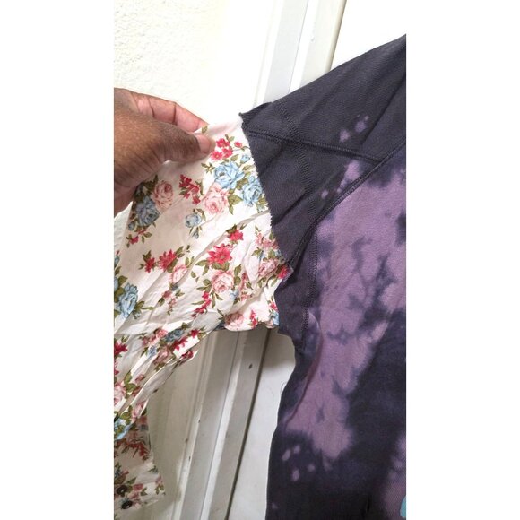 NWT We The Free Tie-Dye Sweatshirt Floral Buttoned Sleeves Graphic Oversized Fit - Picture 4 of 8